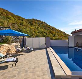 4 Bedroom Villa with pool and terrace near Dubrovnik, Sleeps 8